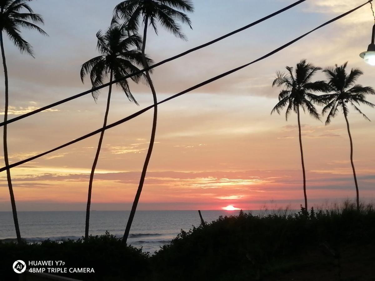 The Ocean Villa At Surf Spot Matara Extérieur photo